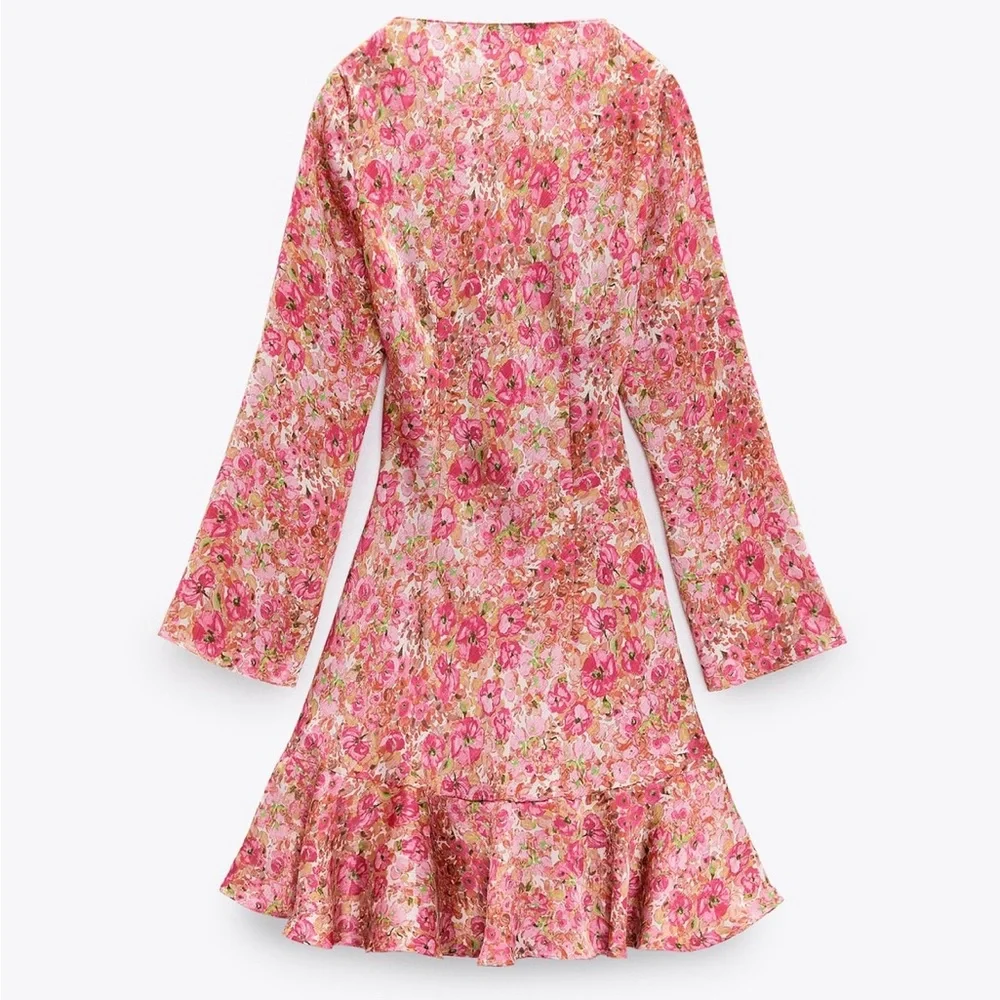 NWT FLORAL DRESS - Picture 3 of 7